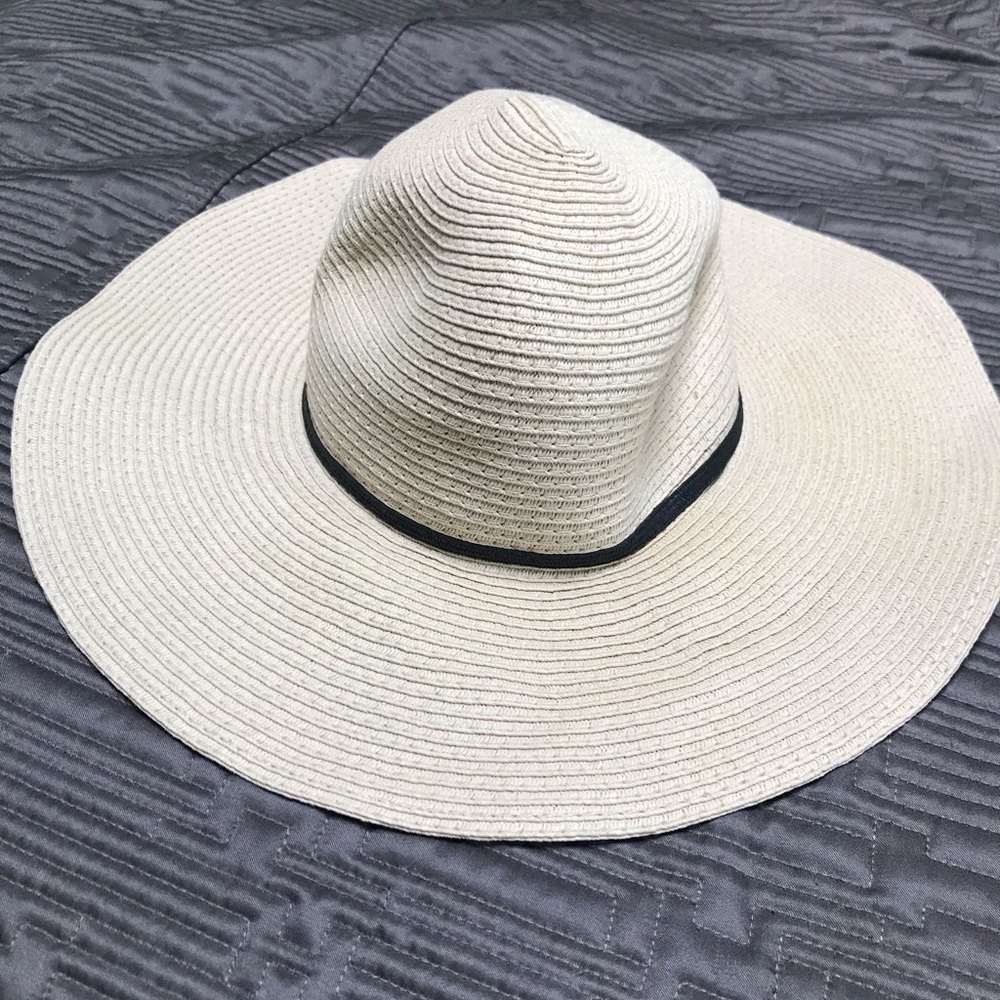 Sun hat